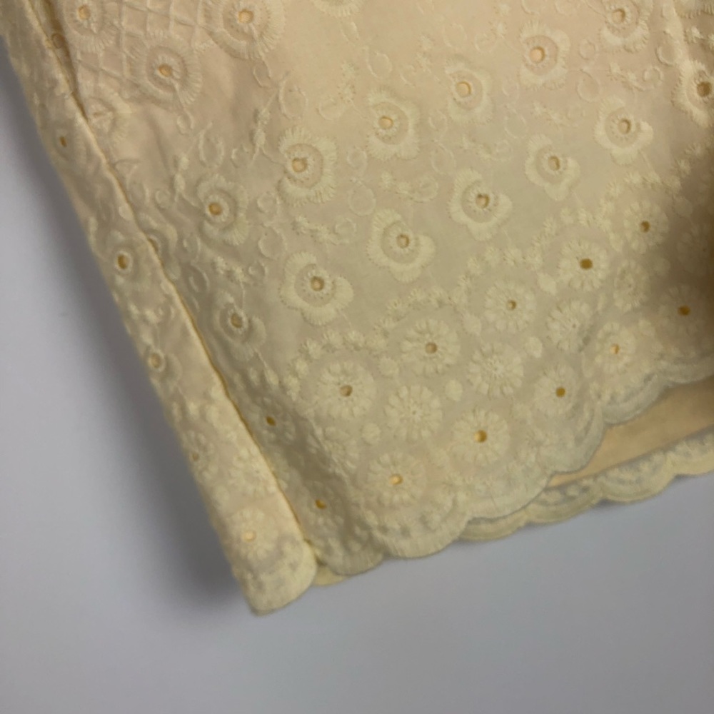 LOFT Shorts Eyelet Butter Yellow Scalloped Hem - Picture 3 of 7
